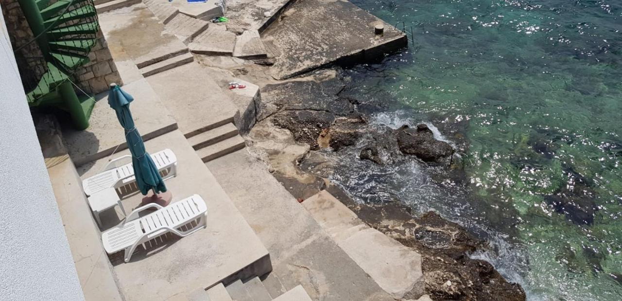 Apartments By The Sea Pisak, Omis - 1018 Εξωτερικό φωτογραφία